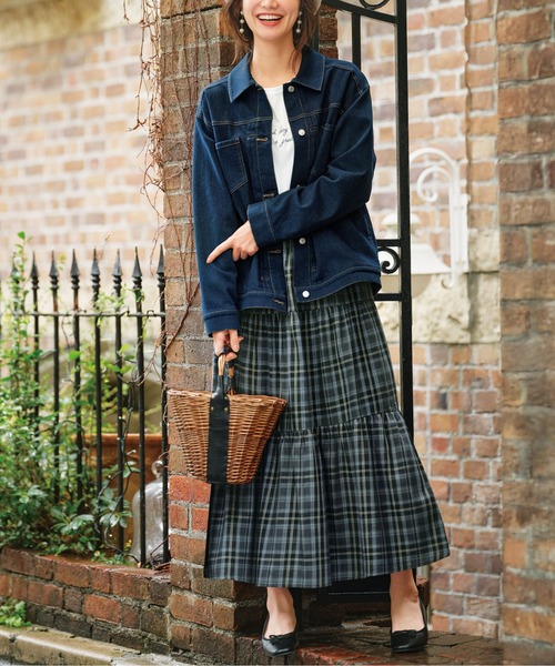 BELLUNA PLUS（ベルーナ）の「綿１００％チェック柄ティアードスカート（スカート・レディース・ブルー系その他/ブラウン系その他/ネイビー・SMALL/LARGE/X-LARGE/MEDIUM）」の4枚目の写真