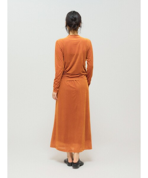MIDIUMISOLID（ミディウミソリッド）の「MIDIUMISOLID for Ladies シアーベロアリブトップス（Tシャツ/カットソー・レディース・ブラック/ネイビー/オレンジ・FREE）」の14枚目の写真