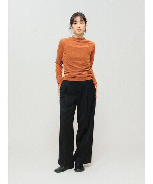 MIDIUMISOLID（ミディウミソリッド）の「MIDIUMISOLID for Ladies シアーベロアリブトップス（Tシャツ/カットソー・レディース・ブラック/ネイビー/オレンジ・FREE）」の16枚目の写真