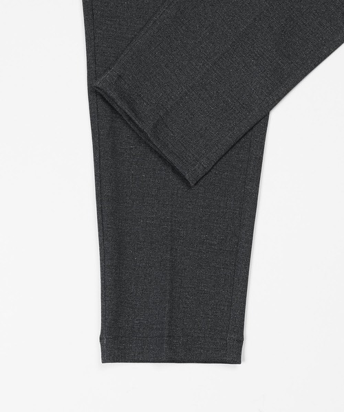 The DUFFER of ST.GEORGE（ザダファーオブセントジョージ）の「SET UP JERSEY SLIM TROUSERS：セットアップ ノータック ジャージスラックス（スラックス・メンズ・ライトグレー/チャコールグレー・X-LARGE/LARGE/MEDIUM/SMALL）」の13枚目の写真