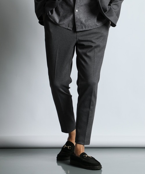 The DUFFER of ST.GEORGE（ザダファーオブセントジョージ）の「SET UP JERSEY SLIM TROUSERS：セットアップ ノータック ジャージスラックス（スラックス・メンズ・ライトグレー/チャコールグレー・X-LARGE/LARGE/MEDIUM/SMALL）」の5枚目の写真