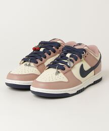 W DUNK LOW SE