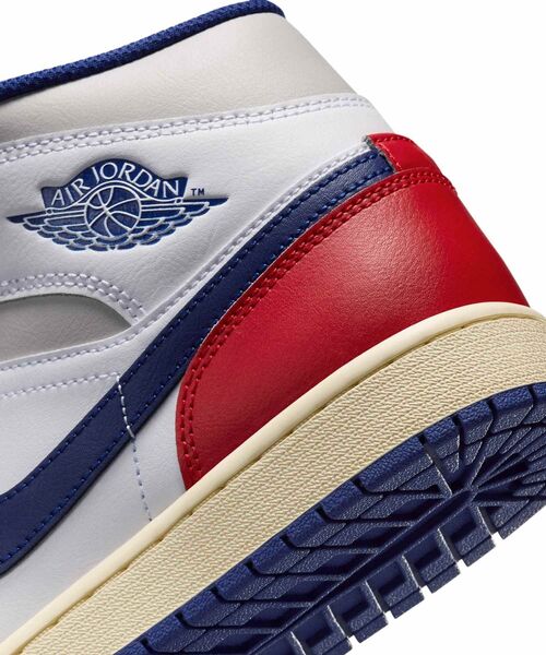 セール】エア ジョーダン 1 MID メンズシューズ / Air Jordan 1 Mid