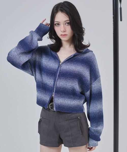 ENVYM（アンビー）の「グラデーションボーダーニットフーディー（カーディガン/ボレロ・レディース・ブラック/ネイビー/ブラウン・FREE）」の8枚目の写真