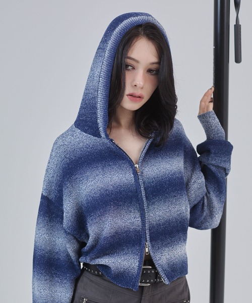 ENVYM（アンビー）の「グラデーションボーダーニットフーディー（カーディガン/ボレロ・レディース・ブラック/ネイビー/ブラウン・FREE）」の11枚目の写真