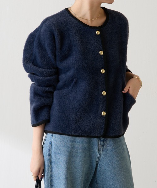 COLLAGE GALLARDAGALANTE（コラージュガリャルダガランテ）の「ミニシャギーカーディガン（カーディガン/ボレロ・レディース・ベージュ/ネイビー/グリーン・FREE）」の5枚目の写真