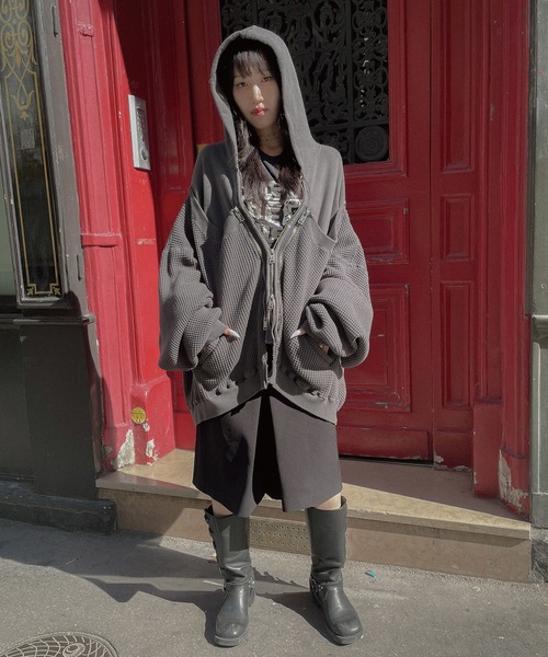 amok(アモク)の「TWO-IN-ONE SWEAT(パーカー・メンズ・ピンク/ブラック・S/L/M)」の12枚目の写真