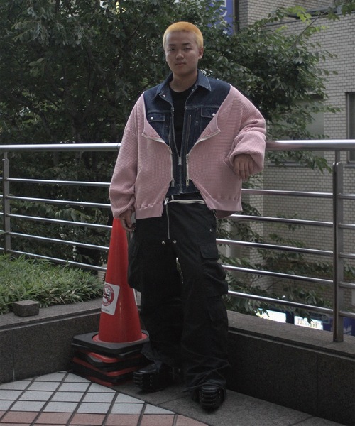 amok(アモク)の「TWO-IN-ONE SWEAT(パーカー・メンズ・ピンク/ブラック・S/L/M)」の18枚目の写真