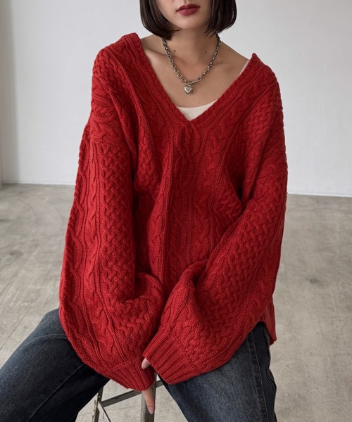 PAGEBOY（ページボーイ）の「＜自宅で洗える！＞WEB限定/ケーブルVネックプルオーバー（ニット/セーター・レディース・ブラック/オフホワイト/ブルー/ブラウン/グリーン/レッド/ベージュ・FREE）」の7枚目の写真