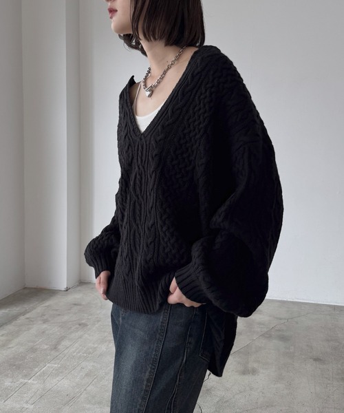 PAGEBOY（ページボーイ）の「＜自宅で洗える！＞WEB限定/ケーブルVネックプルオーバー（ニット/セーター・レディース・ブラック/オフホワイト/ブルー/ブラウン/グリーン/レッド/ベージュ・FREE）」の17枚目の写真