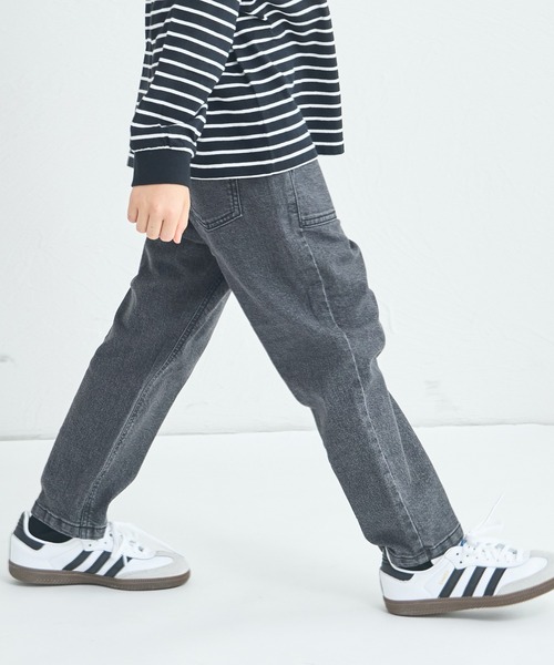 pairmanon（ペアマノン）の「【ストレッチ】まいにちテーパードデニムパンツ（デニムパンツ・キッズ・インディゴブルー/ライトブルー/ブラック/ブラック系その他・90/100/110/120/130/140/150）」の3枚目の写真