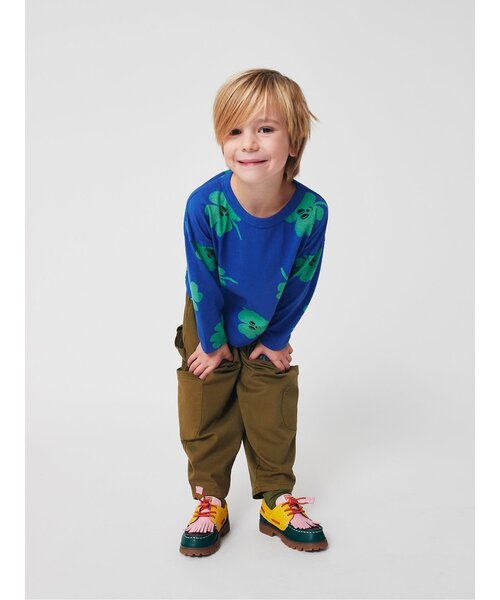 BOBO CHOSES（ボボショーズ）の「総柄Lucky Clover長袖Ｔシャツ【キッズ】（Tシャツ/カットソー・キッズ・ブルー・100/110/120/130/140）」の5枚目の写真