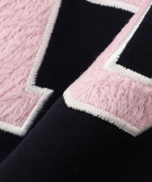 X-girl Stages（エックスガールステージス）の「【TBSドラマ フェイクマミー 着用アイテム】カレッジロゴ長袖Tシャツ（Tシャツ/カットソー・キッズ・ネイビー/グリーン・140cm/100cm/110cm/130cm/90cm/120cm）」の8枚目の写真