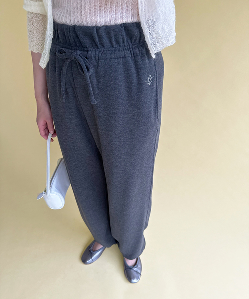 EDIT. FOR LULU（エディットフォールル）の「【SKIN*LULU】スウェットパンツ（スラックス・レディース・チャコールグレー・FREE）」の3枚目の写真