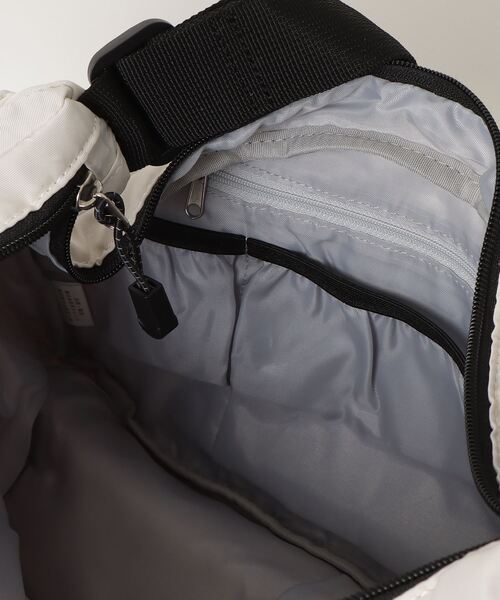 Dickies(ディッキーズ)の「【DICKIES/ディッキーズ】DK PADDED MP SHOULDERBAG(ショルダーバッグ・メンズ・ブラック/カーキ/アイボリー・FREE)」の13枚目の写真