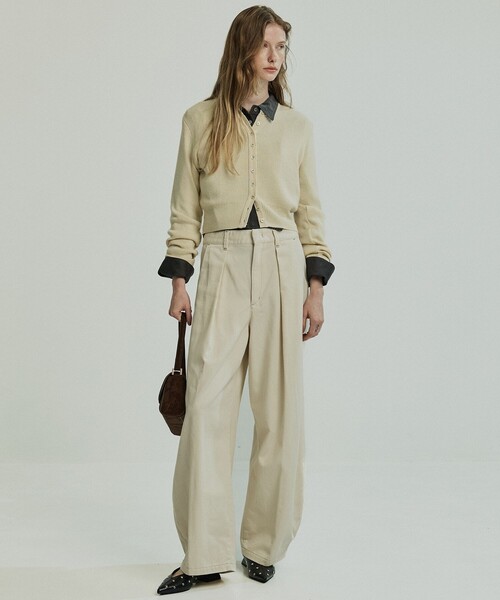 PUBLIC TOKYO(パブリックトウキョウ)の「PUBLIC CURVE CHINO(チノパンツ・レディース・ホワイト/ベージュ・2/1)」の3枚目の写真