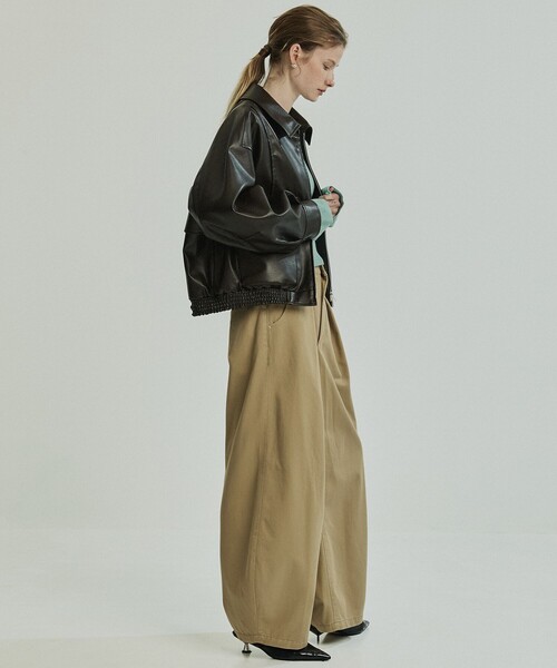 PUBLIC TOKYO(パブリックトウキョウ)の「PUBLIC CURVE CHINO(チノパンツ・レディース・ホワイト/ベージュ・2/1)」の5枚目の写真