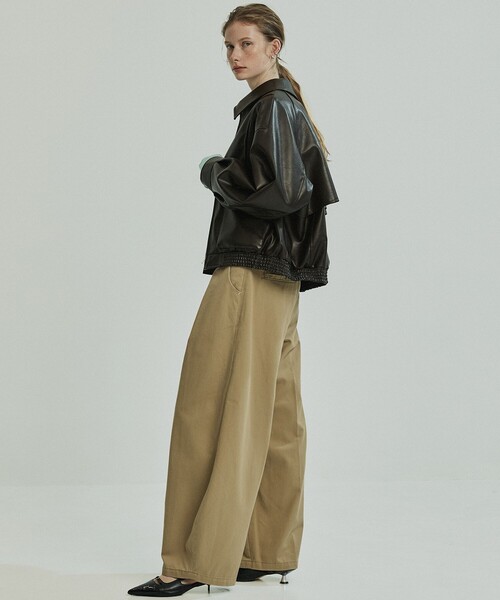 PUBLIC TOKYO(パブリックトウキョウ)の「PUBLIC CURVE CHINO(チノパンツ・レディース・ホワイト/ベージュ・2/1)」の6枚目の写真