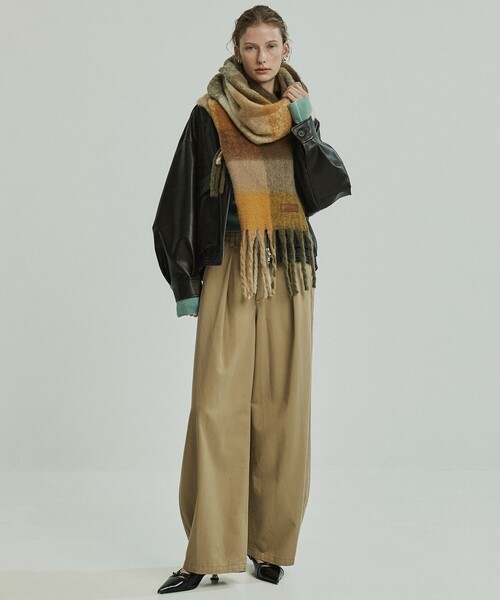 PUBLIC TOKYO(パブリックトウキョウ)の「PUBLIC CURVE CHINO(チノパンツ・レディース・ホワイト/ベージュ・2/1)」の7枚目の写真