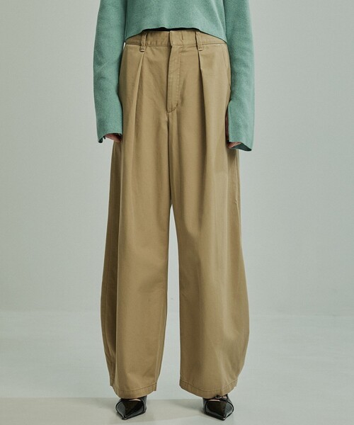 PUBLIC TOKYO(パブリックトウキョウ)の「PUBLIC CURVE CHINO(チノパンツ・レディース・ホワイト/ベージュ・2/1)」の9枚目の写真