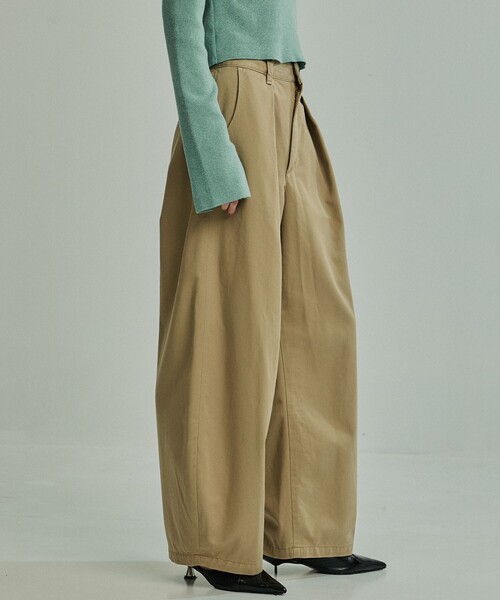 PUBLIC TOKYO(パブリックトウキョウ)の「PUBLIC CURVE CHINO(チノパンツ・レディース・ホワイト/ベージュ・2/1)」の16枚目の写真