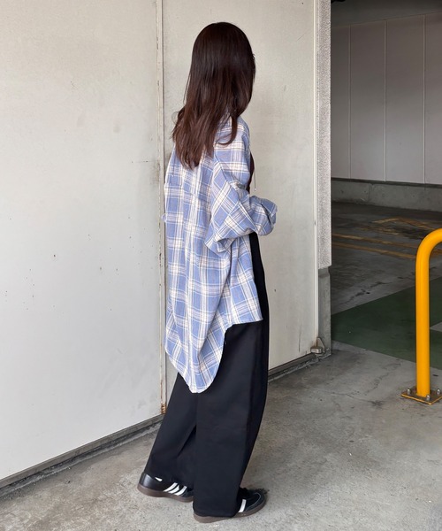 ISOOK（アイスー）の「【ISOOK / アイスー】チェックオーバーサイズシャツ / チェックシャツ メンズライク ビックサイズ ルーズ 長袖 グレー ベージュ ブルー 冷房対策 日差し対策 羽織り ZOZOTOWN限定（シャツ/ブラウス・レディース・チャコールグレー/ブルー/ベージュ・FREE）」の19枚目の写真