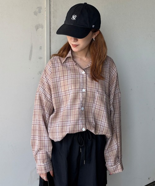 ISOOK（アイスー）の「【ISOOK / アイスー】チェックオーバーサイズシャツ / チェックシャツ メンズライク ビックサイズ ルーズ 長袖 グレー ベージュ ブルー 冷房対策 日差し対策 羽織り ZOZOTOWN限定（シャツ/ブラウス・レディース・チャコールグレー/ブルー/ベージュ・FREE）」の8枚目の写真