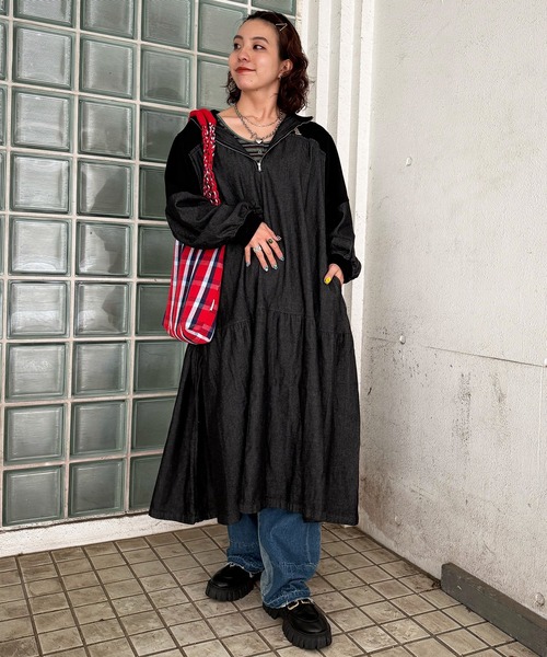 m:rex】ミニ恐竜ワッペンデニムドッキングワンピース（ワンピース