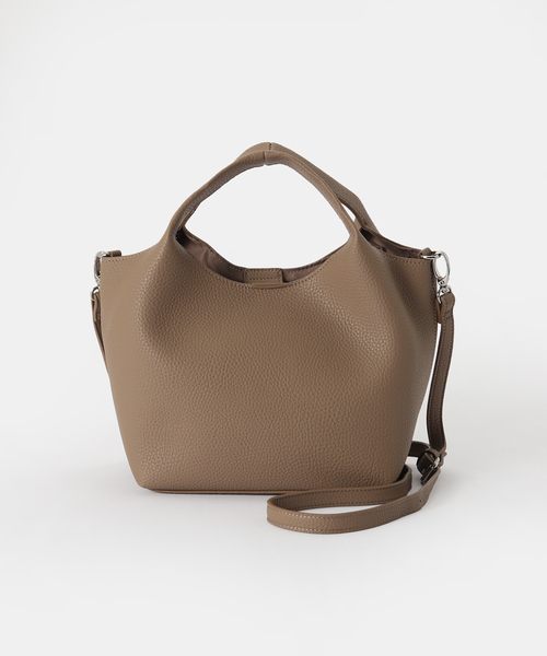 B.C STOCK（ベーセーストック）の「《追加》スクエアハンドBAG（ショルダーバッグ・レディース・ネイビー/ベージュ/アイボリー/ボルドー・FREE）」の3枚目の写真