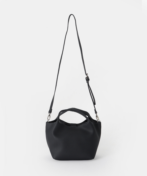 B.C STOCK（ベーセーストック）の「《追加》スクエアハンドBAG（ショルダーバッグ・レディース・ネイビー/ベージュ/アイボリー/ボルドー・FREE）」の5枚目の写真