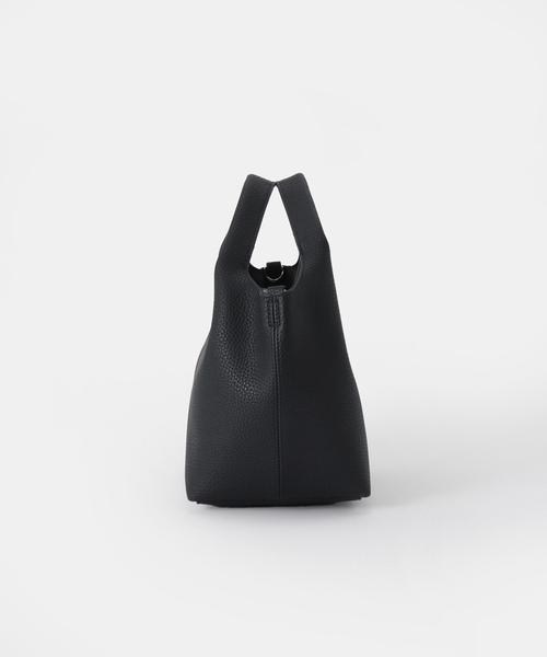 B.C STOCK（ベーセーストック）の「《追加》スクエアハンドBAG（ショルダーバッグ・レディース・ネイビー/ベージュ/アイボリー/ボルドー・FREE）」の7枚目の写真