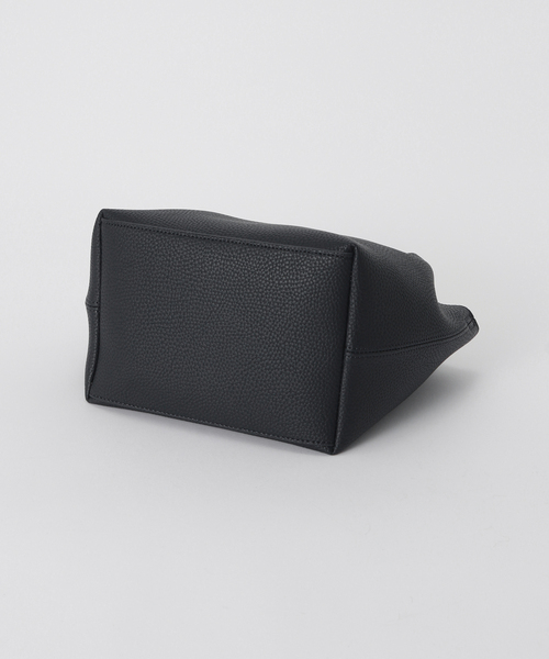 B.C STOCK（ベーセーストック）の「《追加》スクエアハンドBAG（ショルダーバッグ・レディース・ネイビー/ベージュ/アイボリー/ボルドー・FREE）」の9枚目の写真