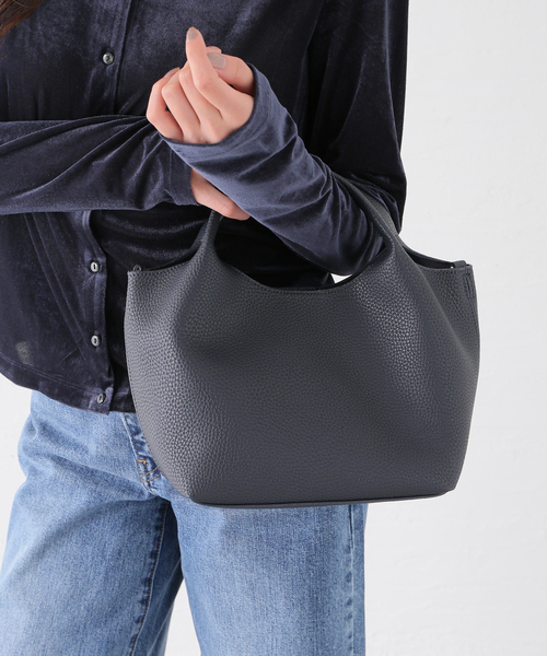 B.C STOCK（ベーセーストック）の「《追加》スクエアハンドBAG（ショルダーバッグ・レディース・ネイビー/ベージュ/アイボリー/ボルドー・FREE）」の20枚目の写真