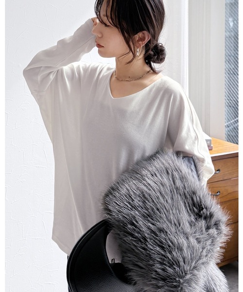 reca（レカ）の「ドルマンスリーブＶネックＴシャツ（Tシャツ/カットソー・レディース・ブラック/オフホワイト/バーガンディー/チャコール・M/L）」の2枚目の写真