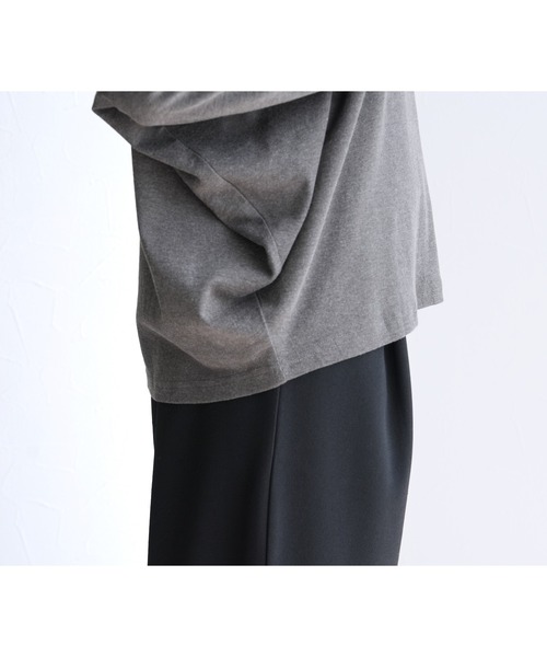 reca（レカ）の「ドルマンスリーブＶネックＴシャツ（Tシャツ/カットソー・レディース・ブラック/オフホワイト/バーガンディー/チャコール・M/L）」の12枚目の写真