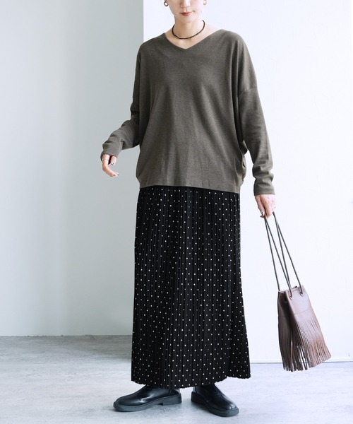 reca（レカ）の「ドルマンスリーブＶネックＴシャツ（Tシャツ/カットソー・レディース・ブラック/オフホワイト/バーガンディー/チャコール・M/L）」の17枚目の写真