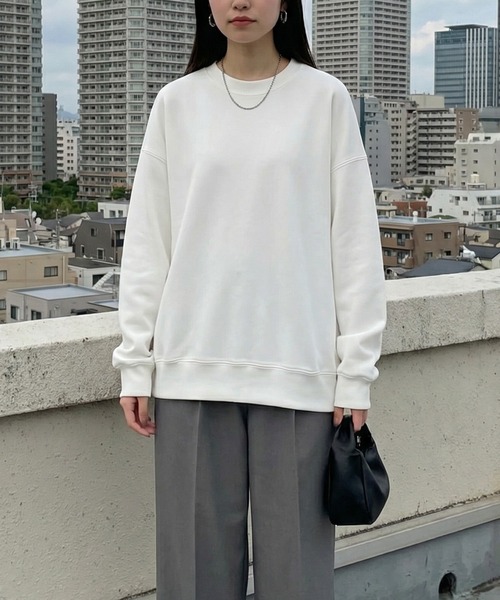 CROSS & STITCH(クロスステッチ)の「ダボっとリラックス感!【Cross&Stitch】レギュラーウェイト ビッグシルエット スウェットシャツ オーバーサイズ SB2280(スウェット・レディース・サンドベージュ/ダークブルー/ホワイト/ヘザーグレー/ダークグリーン/ブラック・M/L)」の17枚目の写真