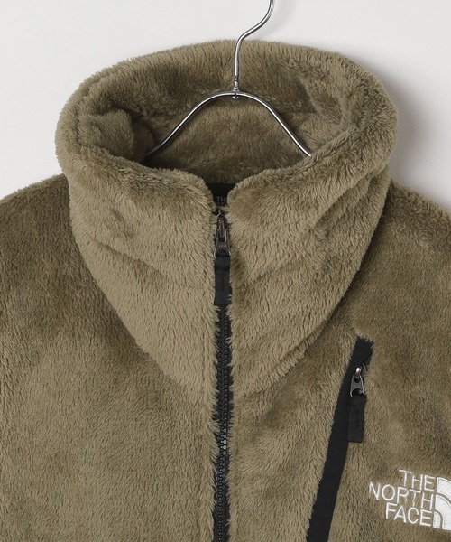 THE NORTH FACE（ザノースフェイス）の「【THE NORTH FACE(ザ・ノース・フェイス)】バーサロフトベスト（ベスト・メンズ・ブラック/ベージュ・LARGE/MEDIUM）」の10枚目の写真