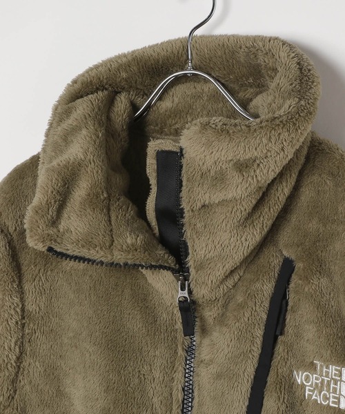 THE NORTH FACE（ザノースフェイス）の「【THE NORTH FACE(ザ・ノース・フェイス)】バーサロフトベスト（ベスト・メンズ・ブラック/ベージュ・LARGE/MEDIUM）」の16枚目の写真