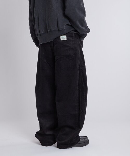WHO'S WHO gallery(フーズフーギャラリー)の「KOOKYN コーデュロイカーブパンツ(その他パンツ・メンズ・ブラック/ブラウン/ネイビー・FREE)」の9枚目の写真