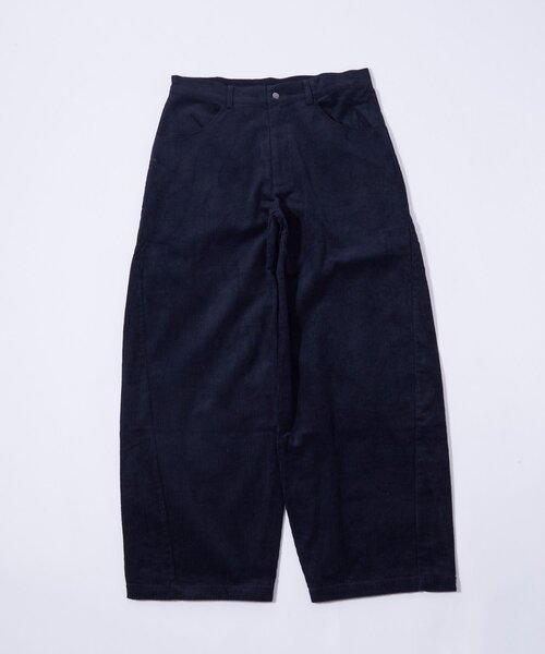 WHO'S WHO gallery(フーズフーギャラリー)の「KOOKYN コーデュロイカーブパンツ(その他パンツ・メンズ・ブラック/ブラウン/ネイビー・FREE)」の1枚目の写真
