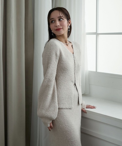 Elishe（エリシェ）の「ダブルジップフラッフィーニット（カーディガン/ボレロ・レディース・ブラック/ピンク/ベージュ・FREE）」の7枚目の写真