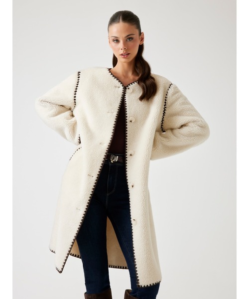 MIA Faux Fur Sherpa Coat コート | GUESS(ゲス) JAPAN 公式オンライン