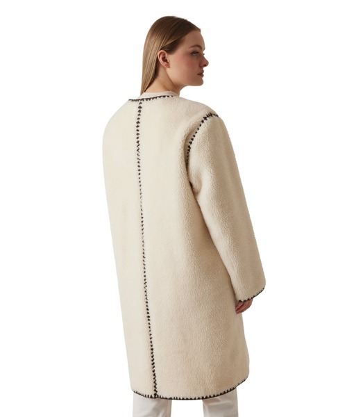 MIA Faux Fur Sherpa Coat コート | GUESS(ゲス) JAPAN 公式オンライン