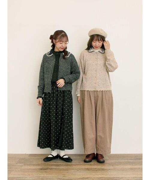 Samansa Mos2(サマンサ モスモス)の「【マカベアリス×Samansa Mos2】刺繍カーディガン(カーディガン/ボレロ・レディース・ベージュ/チャコールグレー/モカ・F)」の4枚目の写真