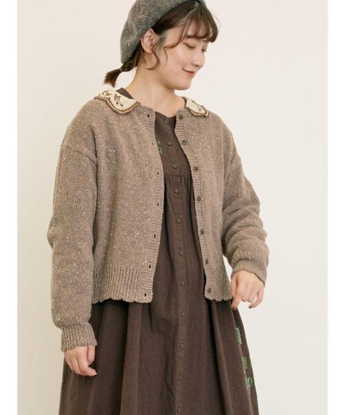 Samansa Mos2(サマンサ モスモス)の「【マカベアリス×Samansa Mos2】刺繍カーディガン(カーディガン/ボレロ・レディース・ベージュ/チャコールグレー/モカ・F)」の6枚目の写真
