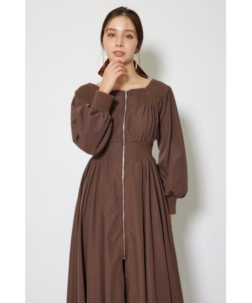 rienda(リエンダ)の「MA-1オフショルロングスリーブワンピース 秋服 冬服(ワンピース・レディース・ブラウン/アイボリー/ブラック・SMALL/MEDIUM)」の6枚目の写真