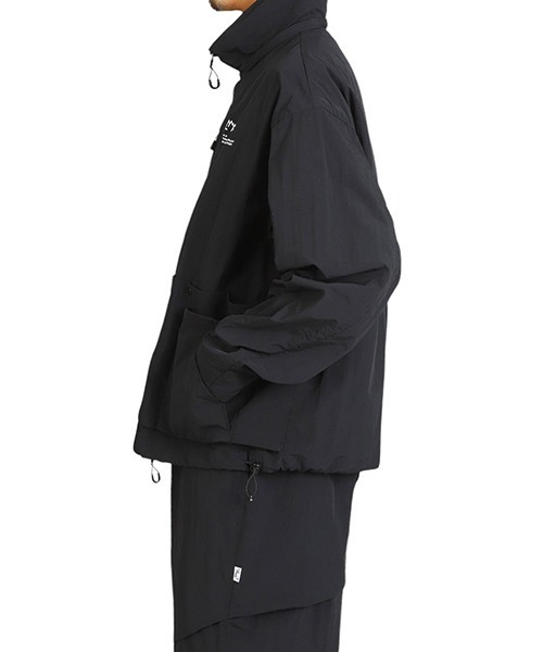 CMF OUTDOOR GARMENT（シーエムエフアウトドアガーメント）の「CMF OUTDOOR GARMENT / シーエムエフ アウトドア ガーメント：PB JKT：CMF2501-J10C[AST]（ナイロンジャケット・メンズ・ベージュ/ブラック・L/XL）」の10枚目の写真
