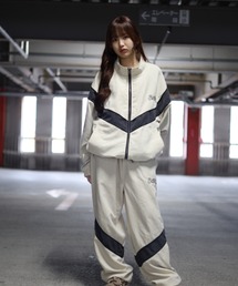 ATMARK（アットマーク）の「《2サイズ展開　/　UNISEX　》ATMARKグラフティピーチトラックジャケット　切り替え（セットアップ）」