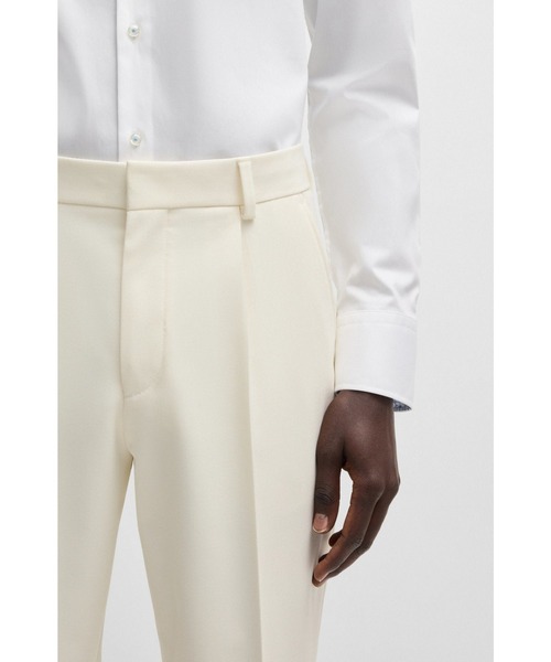 BOSS(ボス)の「ウォッシャブル リラックスフィットパンツ ストレッチツイル ウール入り(その他パンツ・メンズ・ホワイト・52/50/46/44/48)」の2枚目の写真